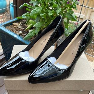 Clarks patent leather heels